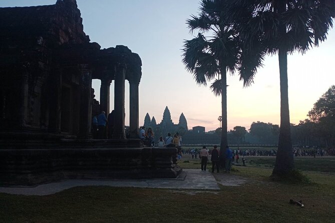 1-Day private Angkor Temple Tour by Tuk Tuk from Siem Reap - Bayon Temple: those 200+ faces, and the bas-reliefs that connect scenes