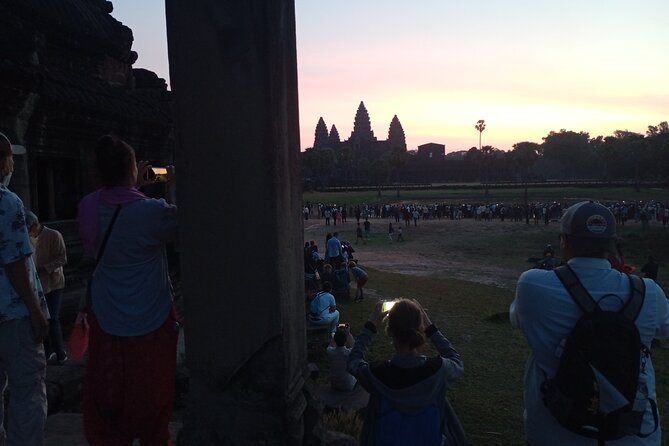 1-Day private Angkor Temple Tour with Sun Rise by Tuk Tuk from Siem Reap - How the private tuk tuk works for a long day