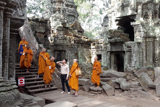 1day private tour all main temple in Angkor,sunset at TonleSap floating village - Sunset at the lake: how to enjoy the tone shift without getting stressed