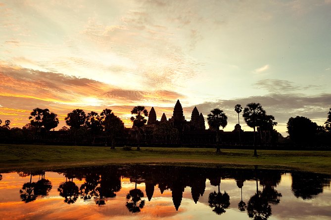1day Private tour, Angkor sunrise,all main temples, Banteay srei - Why Angkor sunrise tours feel different at ground level