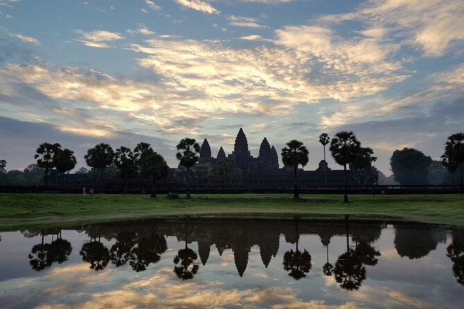 1day private tour to all majestic Temples in Angkor and Sunset - Guide and Driver Quality: The Difference Between Seeing and Understanding