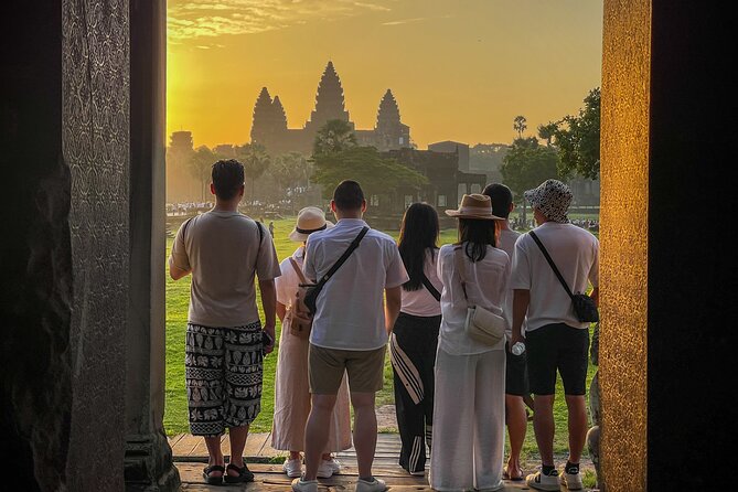 2 Day Angkor Wat Kulen Mountain Beng Mealea Floating Village Tour - Angkor Wat sunrise and the early breakfast rhythm