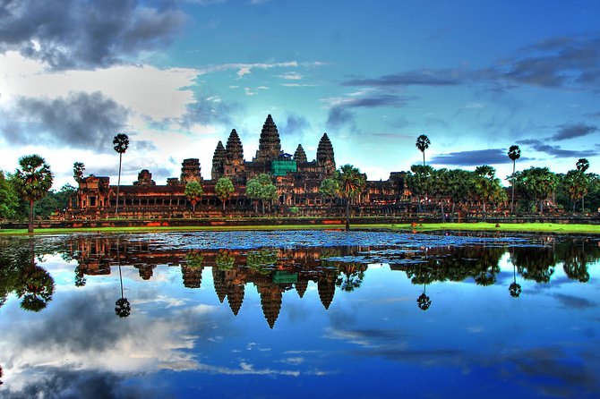 2-Day Angkor Wat & Tonle Sap Tour - Ta Prohm and Angkor Wat in one day: where the light and the trees matter