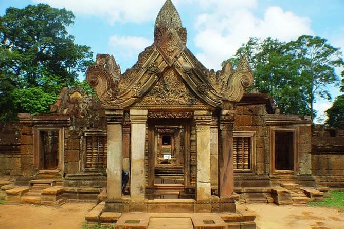 2-Day Angkor Wat Tour - Beyond the headline: Ta Prohm, Neak Pean, Preah Khan, Ta Som, and Eastern Mebon