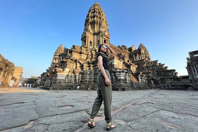 2-Day Angkor Wat Tour with Banteay Srei and Floating Village - Preah Khan and the Angkor Park lunch, then the big shift to Banteay Srei