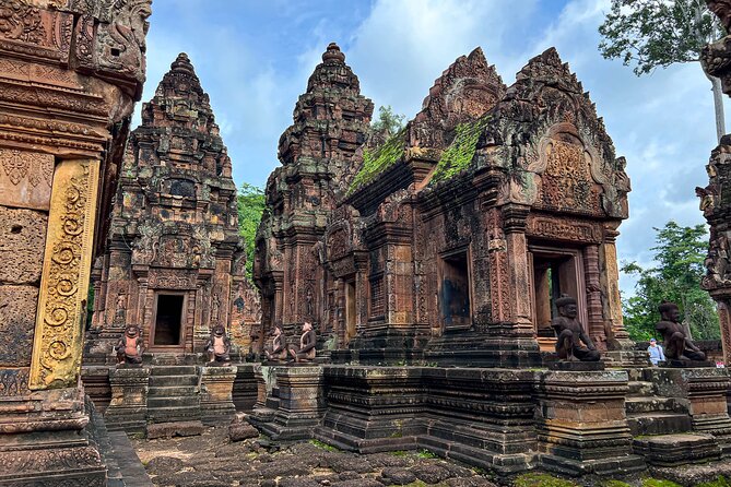2-Day Angkor Wat Tour with Banteay Srei and Floating Village - What makes this tour work: guide style, pacing, and AC comfort