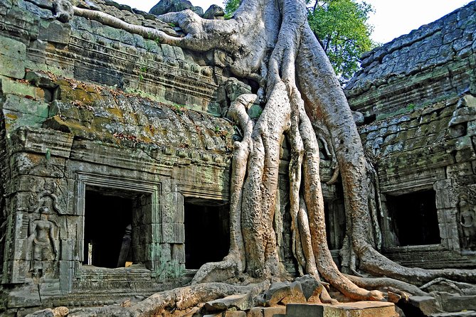 2-Day Angkor Wat With Small, Big Circuit and Banteay Srei Tour - Entering Angkor Wat at 8:00am: Day 1 starts with context, not just photos