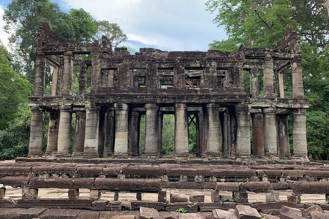 2 Days Angkor temples with Sunrise & Sunset - What you actually get from an English guide like Bunpheng