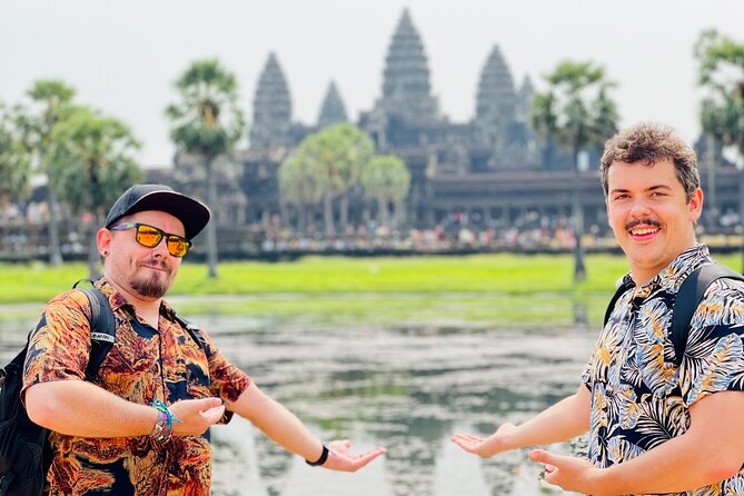 2 Days Angkor Wat Sunrise and Sunset Private Tour - Day 2: Banteay Srei and the small circuit, then Bakheng at sunset
