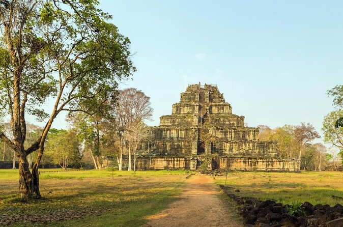 2-Days Private Tour in Angkor Sunrise, Banteay Srei and Beng Mealea Temple - Key highlights in plain language