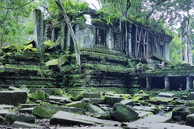 2-Days Private Tour in Angkor Sunrise, Banteay Srei and Beng Mealea Temple - Beng Mealea: the ruin that feels less restored