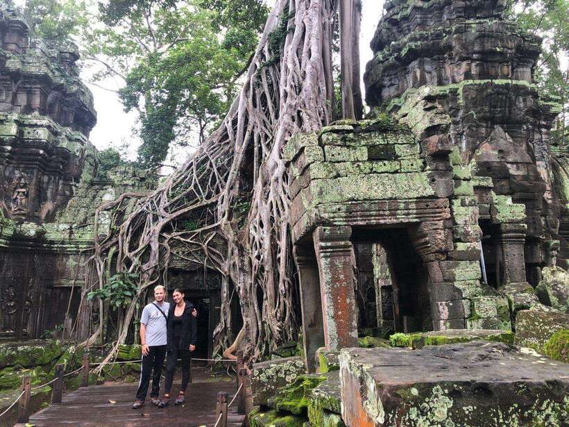 3-Day Exploring Angkor Wat & Siem Reap Highlights Tour. - Wat Thmei for Khmer Rouge history, a necessary change of tone