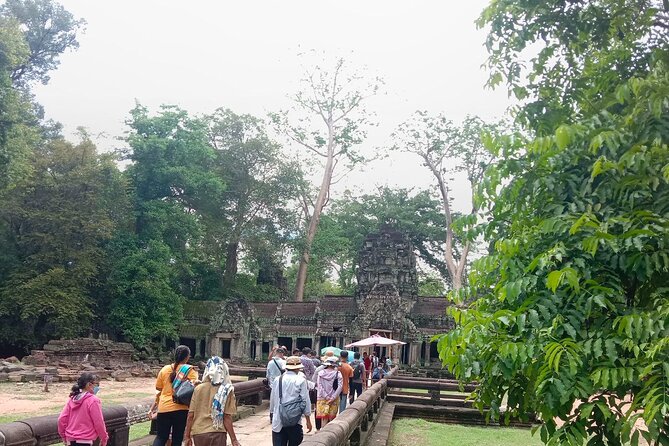 3-Day 'Temples & Tonle Sap' Tour - Tonle Sap day 3: Kompong Phluk on stilts, boat ride, then Roluos history