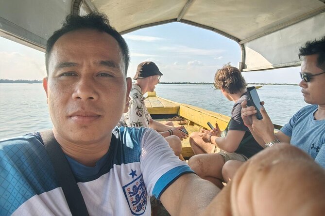 4 hours taking tuk tuk to see Mekong dolphins and countryside - Phnom Sambok Pagoda: The 2-Hour Temple Climb With Mekong Views