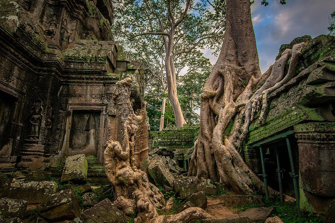 5-Day All Major Temples & Kulen Mount Waterfall & Koh Ker & Beng Mealea - Day 3: Koh Ker’s Former Capital, Then Beng Mealea’s Wild Ruins