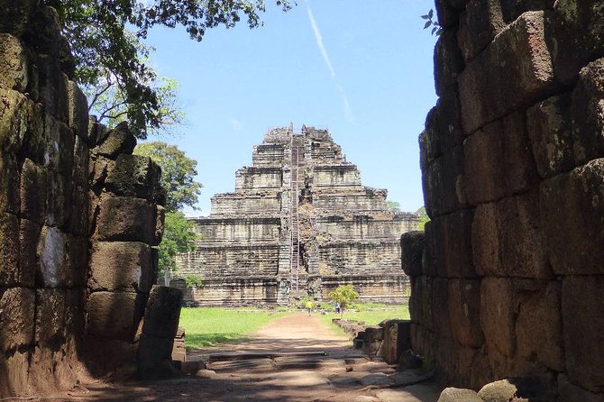 5-Day 'All The Sights' Tour - Day 3 Sunrise at Angkor Wat: Worth Getting Up For