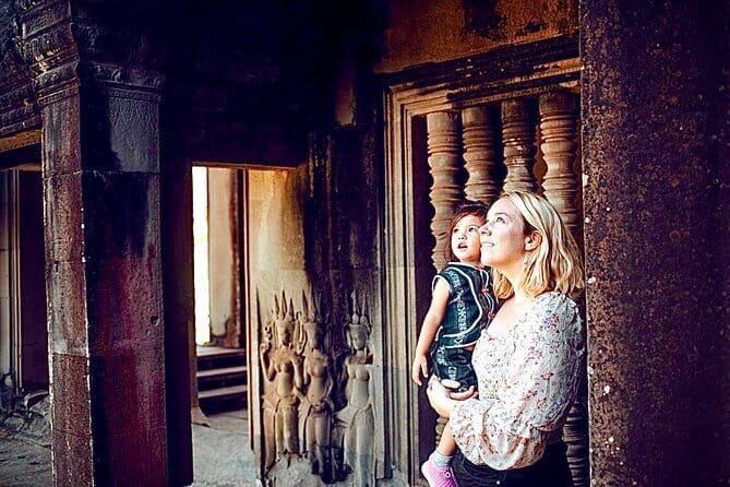 A Day Trip to Angkor Wat, Bayon, Taprohm from Phnom Penh - Getting picked up in Phnom Penh without losing time