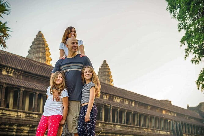 A Day Trip to Angkor Wat, Bayon, Taprohm from Phnom Penh - Ta Prohm: the Tomb Raider temple and what your guide should help you notice