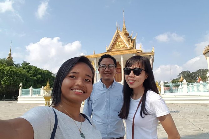 A Half Day Tour in Phnom Penh City - Phnom Penh in Half a Day, With Doorstep Pickup and Mobile Tickets