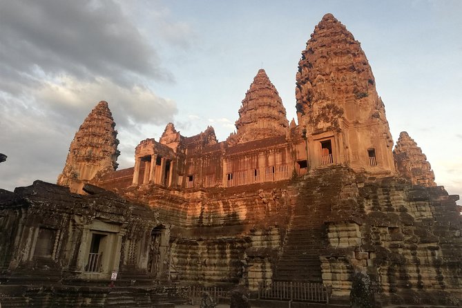 Afternoon Angkor Wat Private Tour with Sunset - Hotel Pickup, Air-Conditioned Comfort, and a Realistic Pace