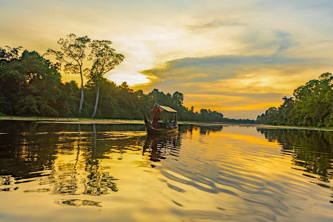 Angkor Bike & Gondola Ride at Twilight - Twilight Cycling Meets Angkor Thom, by Bike and Moat Boat