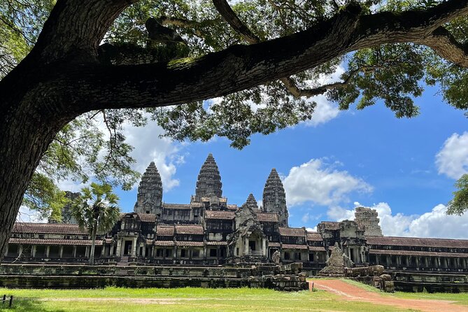 Angkor Cab: Siem Reap 3 day private tour: 'off the beaten track' - A 3-day Angkor plan that actually spreads out the crowds