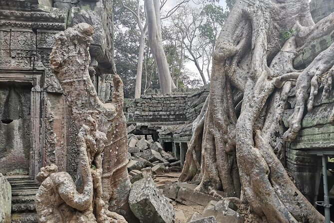 Angkor Cab: Siem Reap 3 day private tour: 'off the beaten track' - Day 1: Pink Banteay Srei, calm Banteay Samre, and lake time at Tonle Sap