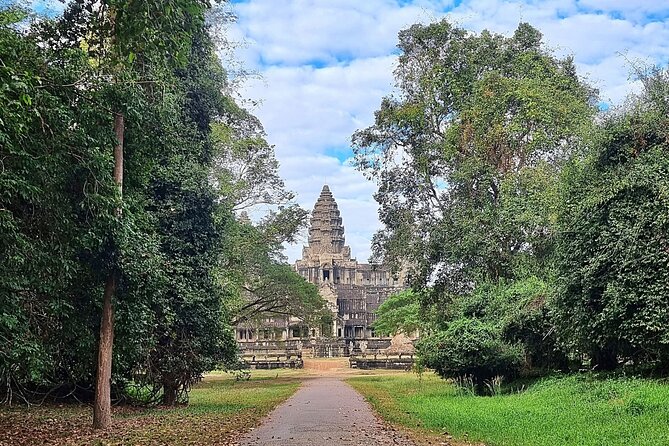 Angkor Explorer by Cambodiajeep - Lunch, Snacks, and Water That Keep You From Powering Down