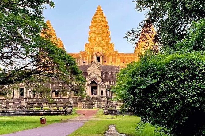 Angkor Full Day Tour All The Main Temples - Angkor Thom South Gate, Bayon, and the faces you cannot stop looking at