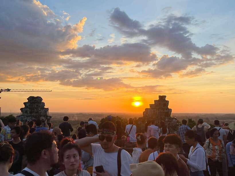 Angkor Highlights and Sunset Tour - Terrace of the Elephants: When a 350-Meter Platform Still Feels Alive