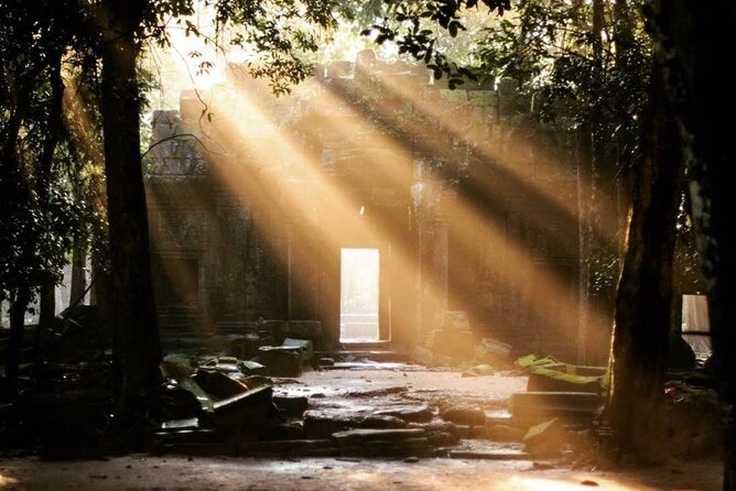 Angkor Sunrise Half-Day Tour with Private Vehicles & Tour Guide - Angkor Wat First Stop: Where to Stand and How Long You Have
