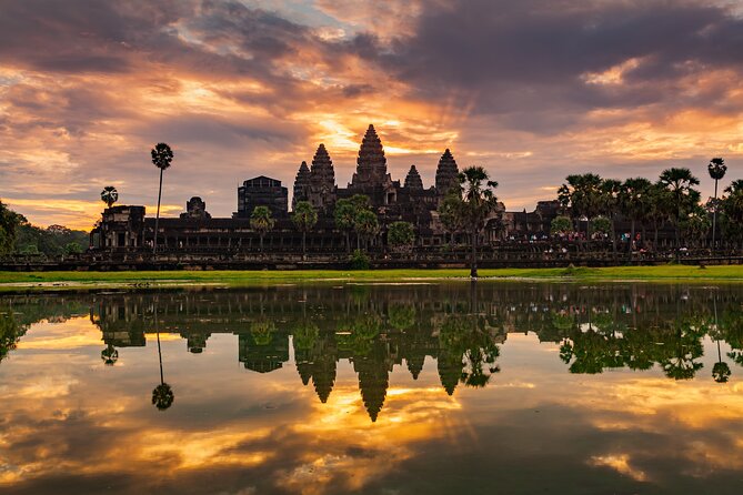 Angkor Sunrise Small Group Tour Inclusive Breakfast and lunch - Angkor Wat at sunrise: what you should do with your time