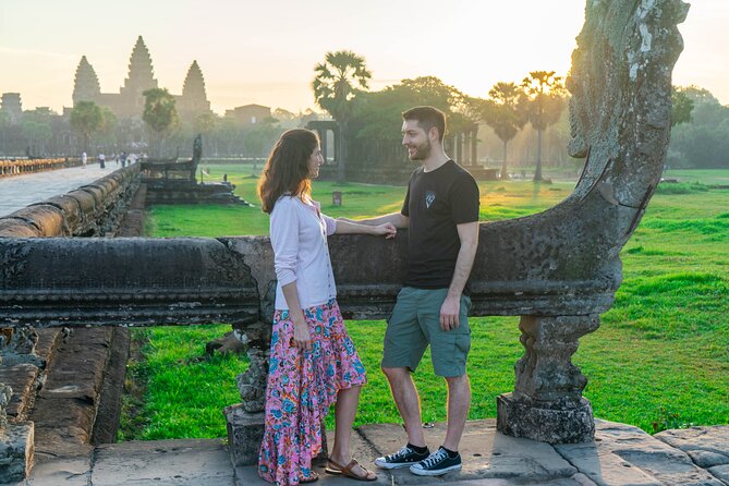 Angkor Sunrise Vespa Tour / Tuk Tuk or Car - Angkor Thom and Bayon: the faces, the stops, and the photo moments