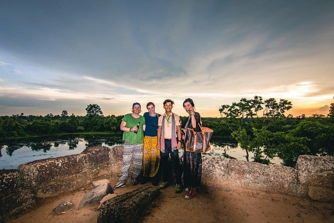 Angkor Sunset & Gondola Ride By Jeep - Siem Reap village roads: the part that makes it feel real