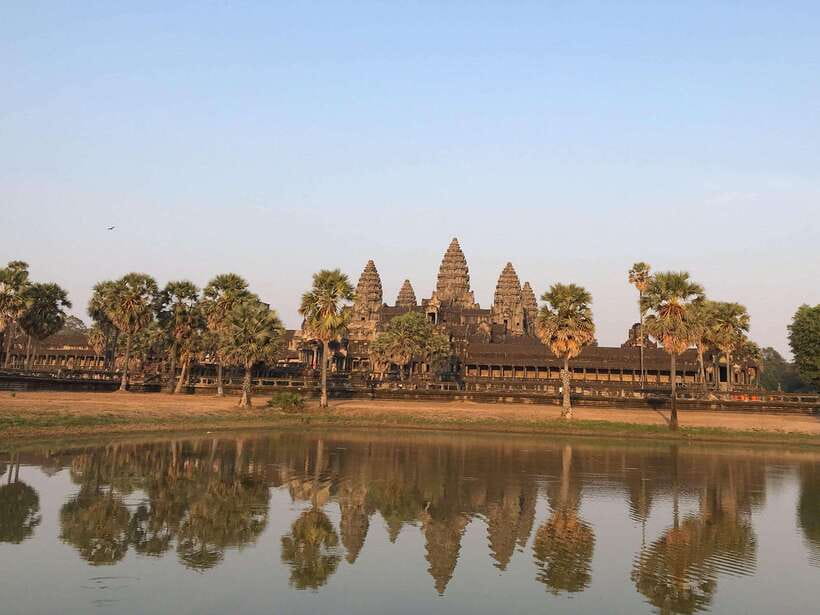 Angkor Temples Highlights Tour: 2 Days with Sunrise - Day 1 routing: Angkor Wat, Ta Prohm, Ta Keo, and Angkor Thom