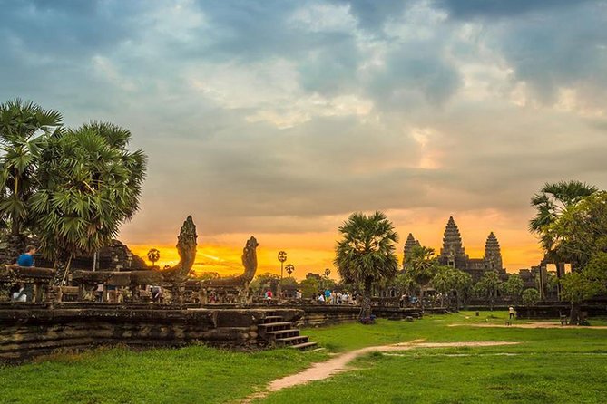 Angkor Temples with Sunset 1-Day Tour - Why a private day like this works at Angkor