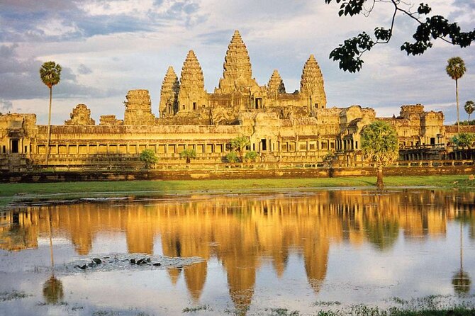 Angkor Thom Ta Prohm and Sunset in Angkor Wat Golden Hour Tour - Guides, transport, and the small comforts that make the day work