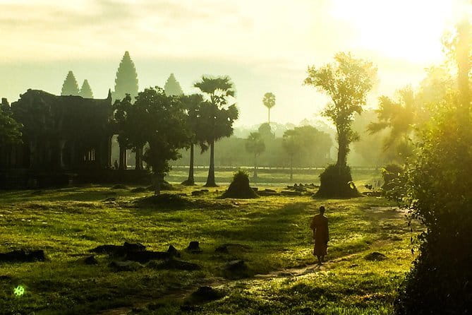 Angkor Wat & Banteay Srei 1-Day Tour - Price value: $130 tour fee plus the $37 Angkor Pass
