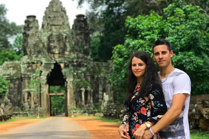 Angkor Wat & Banteay Srei 1-Day Tour - Angkor Wat after sunrise: more than the postcard view