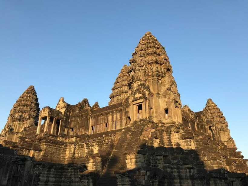 Angkor Wat by Vintage Jeep – Private Tour (Optional Sunrise) - Bayon and the Smiling Faces, Plus Time to Breathe