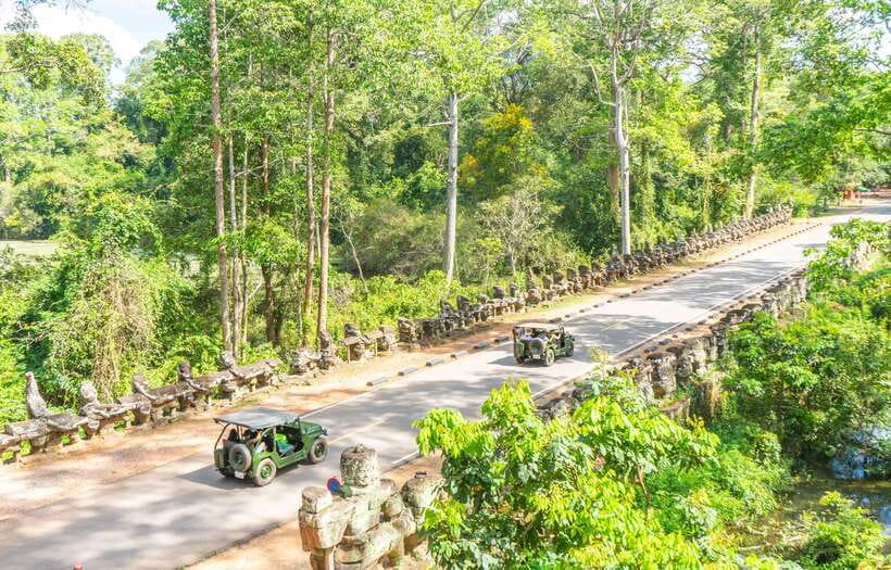 Angkor Wat: Guided Jeep Tour Inclusive lunch at local house - A Comfortable Jeep Day Through the Angkor Circuit