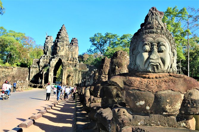 Angkor Wat Highlights and Sunrise Guided Tour from Siem Reap - The sunrise afterglow, then Srah Srang and a breakfast break
