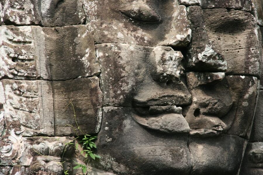 Angkor Wat in a vintage Jeep with driver - jeep rental - Forest roads and the ride conditions you must plan for