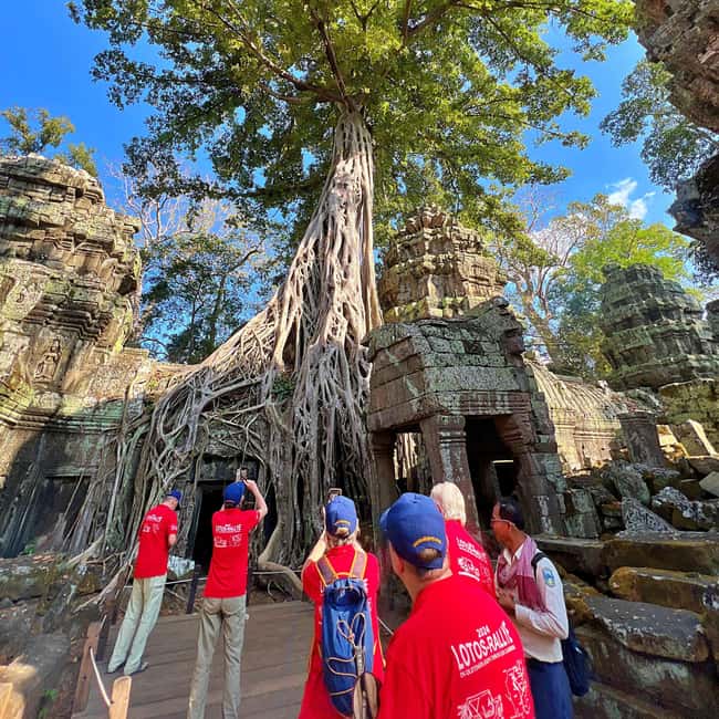 Angkor Wat in a vintage Jeep with driver - jeep rental - Price and where your real budget lands