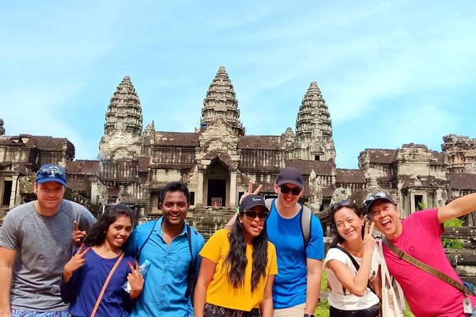 Angkor Wat plus Balloon Ride with Khmer Lunch - Best photo moments at ground level, when the crowds are worth it