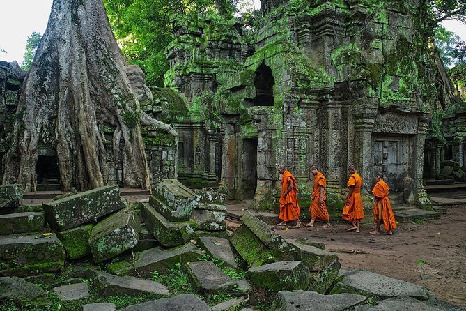 Angkor Wat Private Tour with English Speaking Driver, NO guide - Your temple route: what each stop feels like on your own