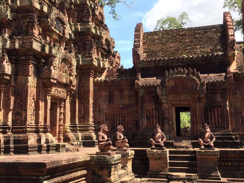 Angkor Wat, Small Circuit Private Tour with Banteay Srei - Angkor in One Day, Without the Big-Crowd Headache