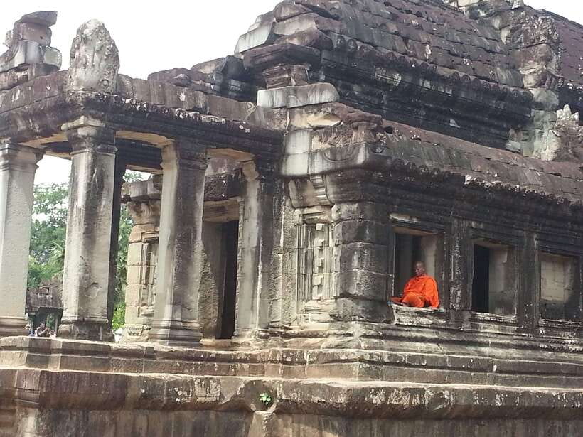 Angkor Wat, Small Circuit Private Tour with Banteay Srei - Angkor Thom Southern Gate: A Quick Momentum Booster