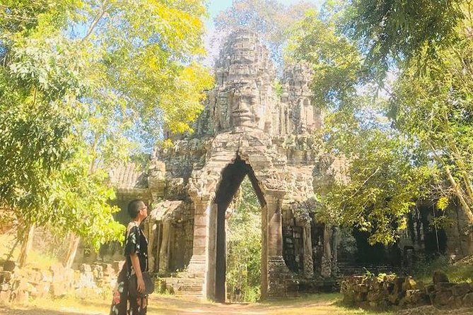 Angkor Wat Small-Group Sunrise Tour from Siem Reap - Small-Group Touring, With Real Questions