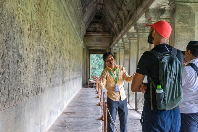 Angkor Wat Small Group Tour Inclusive lunch - Your guide matters: English, pacing, and photo spots